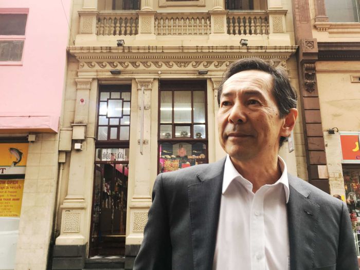 【人物】在墨尔本唐人街长大的华人后裔王兴乡 王兴乡先生家族三代都与墨尔本唐人街有着不解之缘。他和他的妈妈都是唐人街的一本“活字典”。