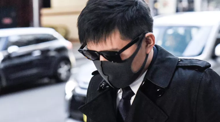 刘强东悉尼家中宾客强奸女模案宣判,被告获刑4年 被告人徐龙威(Longwei Xu,音译)被七项控罪成立