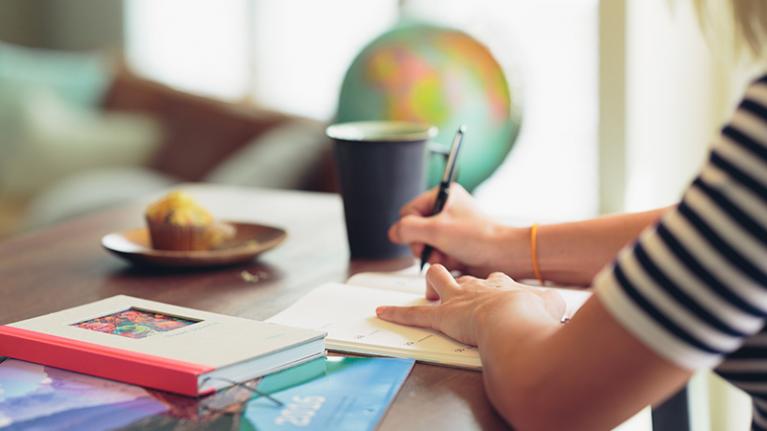 英语水平跟不上 赴澳留学生遭遇“拦路虎”