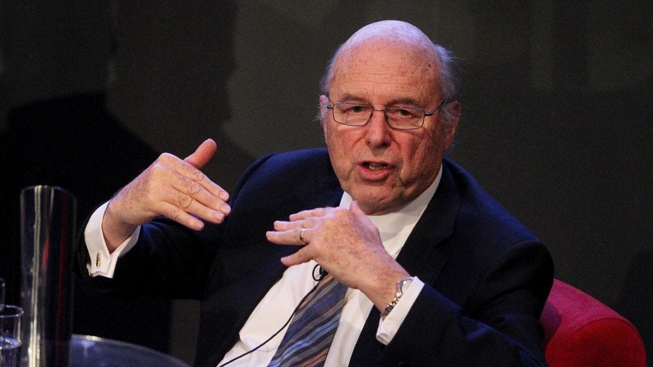 澳大利亚专栏作家罗伯特(ROBERT GOTTLIEBSEN)